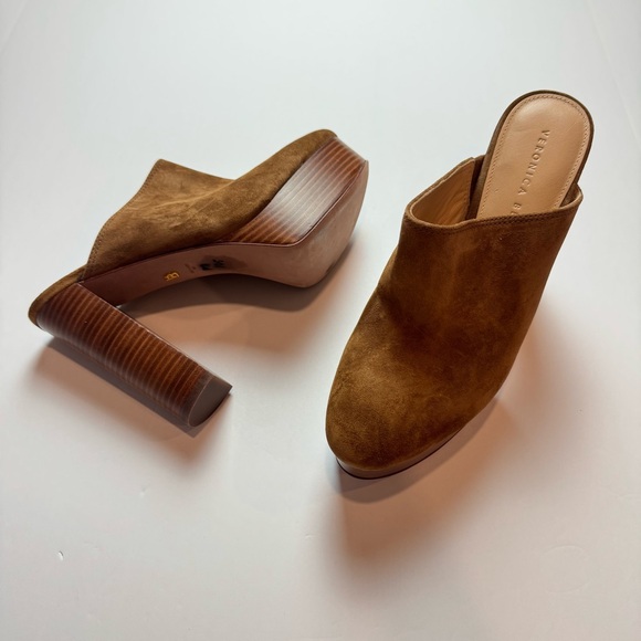 Veronica Beard ‘Maren’ Tan Suede Heel Mules - Picture 1 of 10